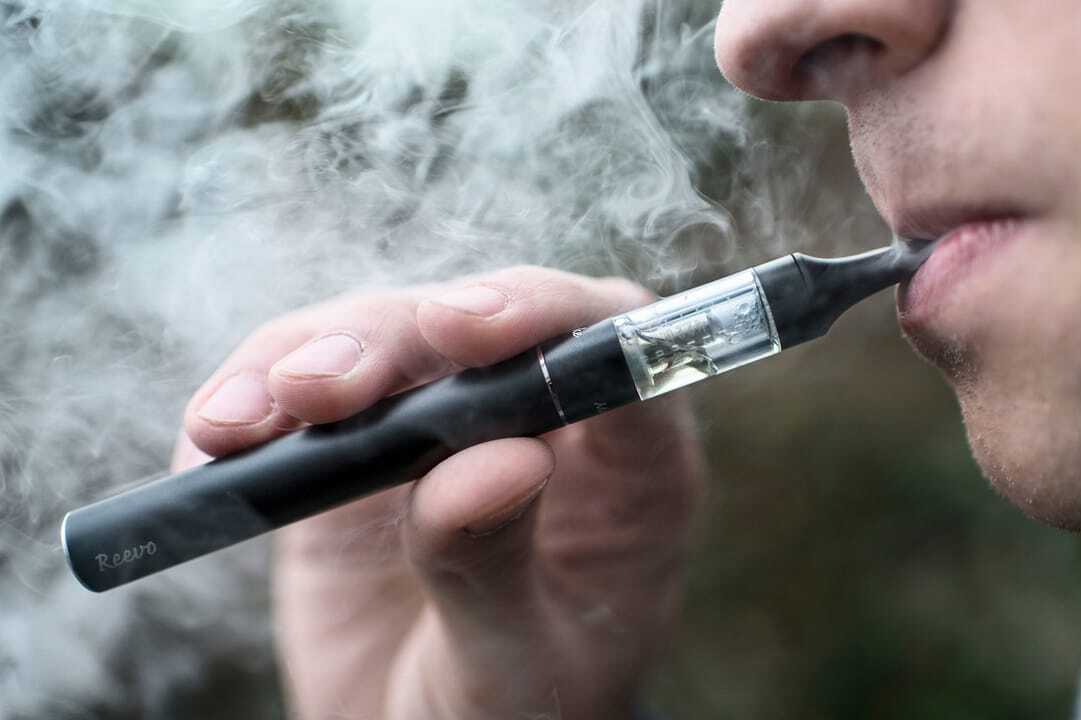 How E-Cigarettes Affect Oral Health